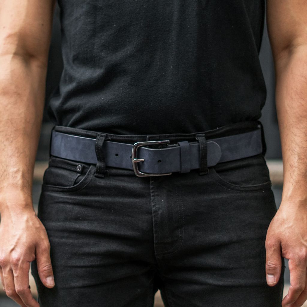 Men's Heritage Leather Belt In Marino (Blue) Matte
