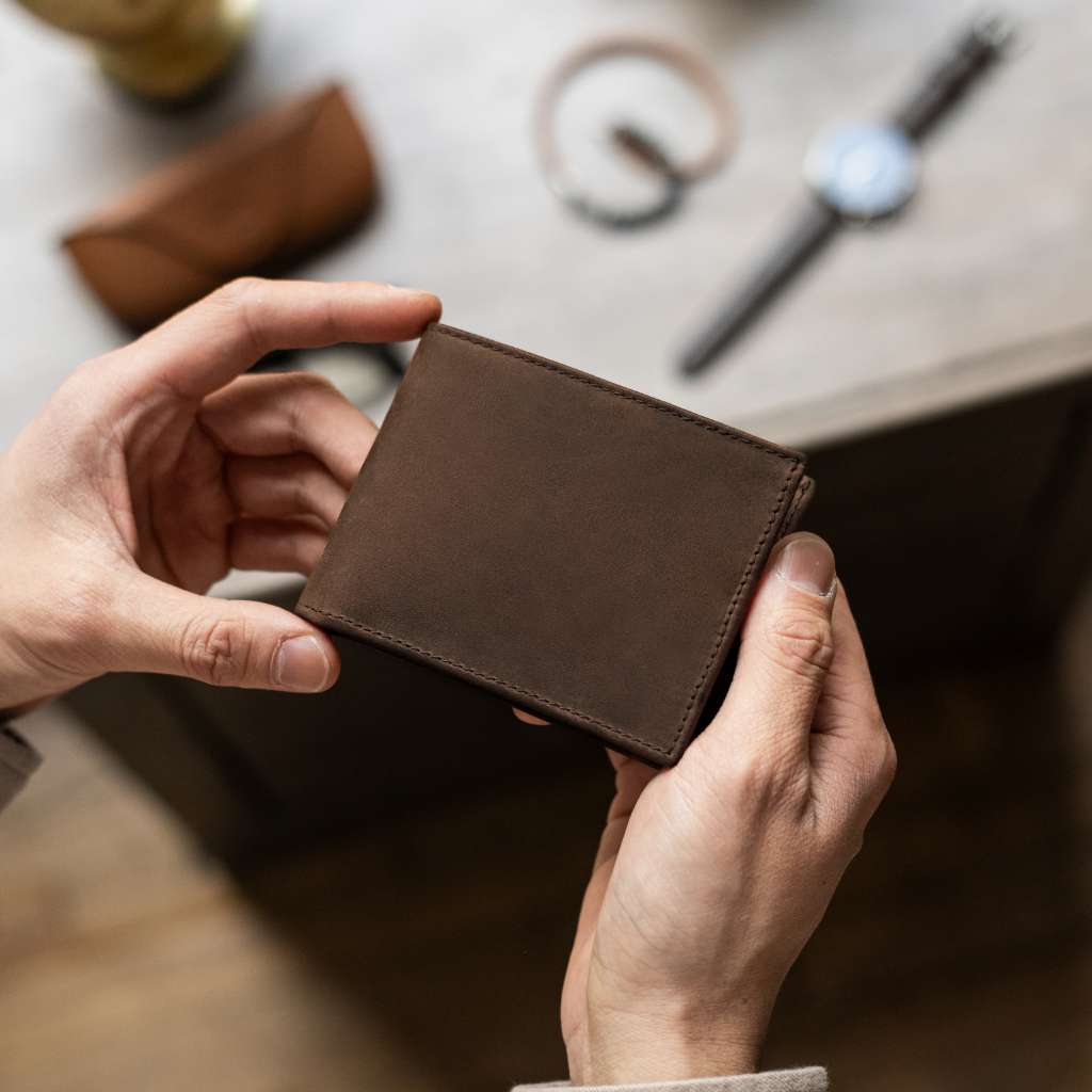 Minimalist Bifold Wallet in Burnt Copper - Thursday Boot Company