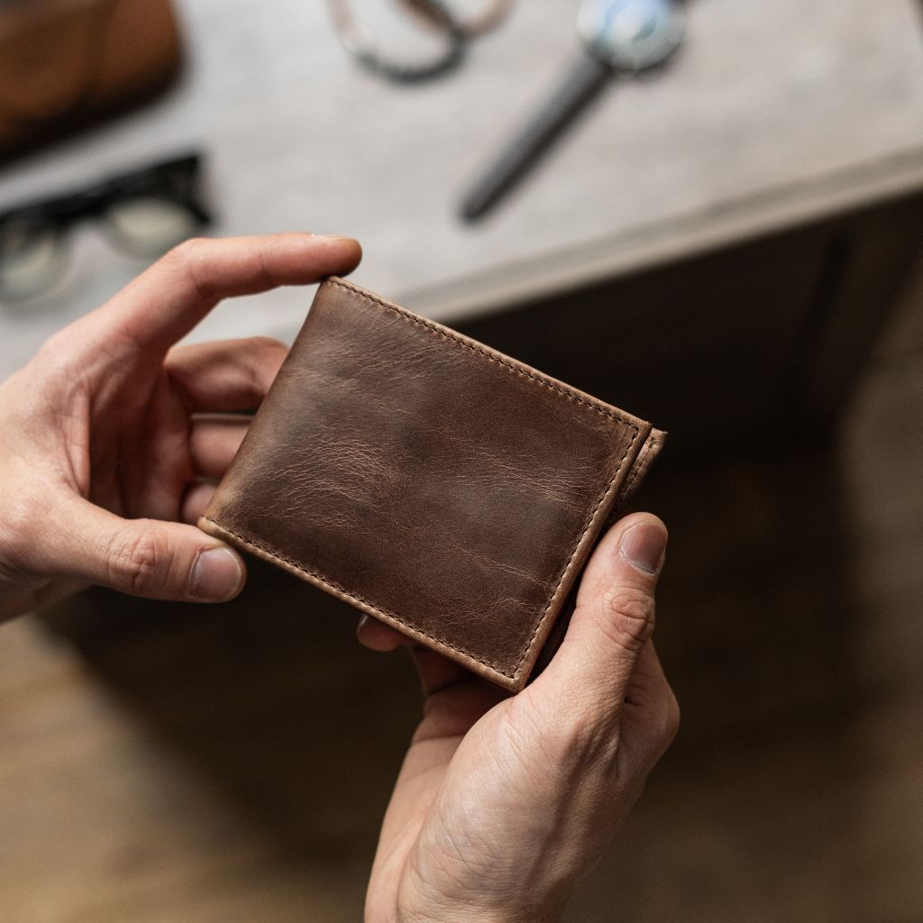 Minimalist Leather Bifold Wallet in Natural Chromexcel - Thursday