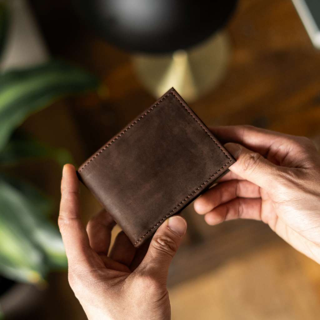 Minimalist Leather Bifold Wallet in Tobacco - Thursday Boot Company