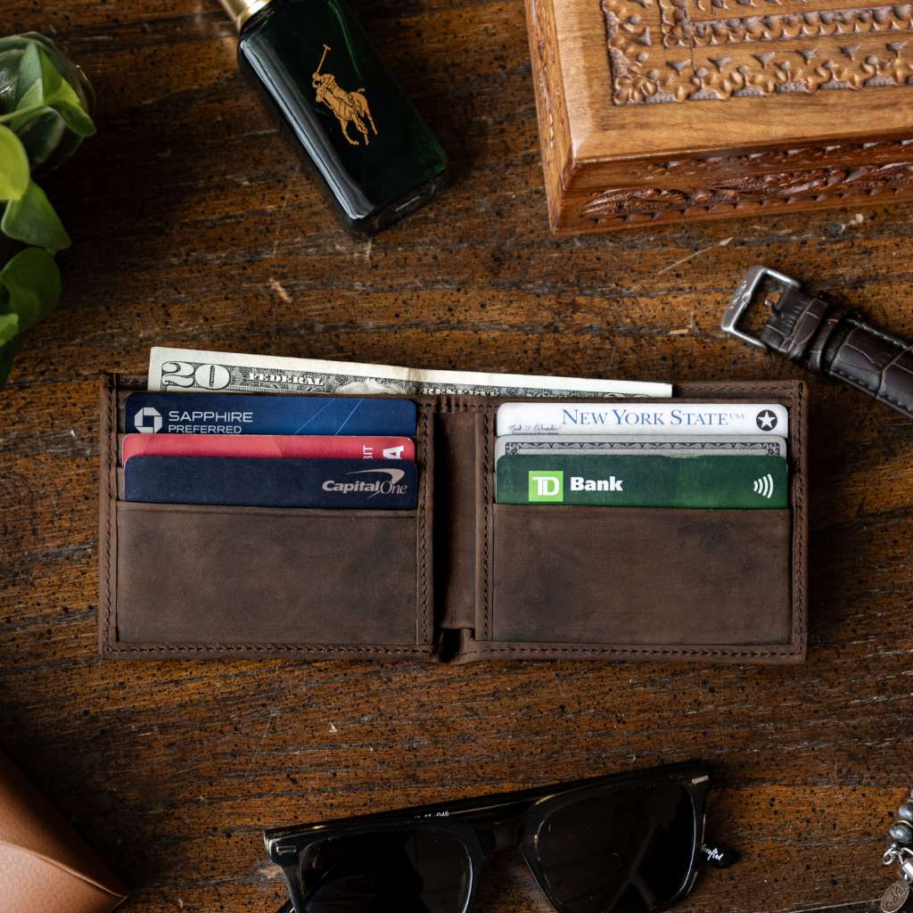 Minimalist Leather Bifold Wallet in Tobacco - Thursday Boot