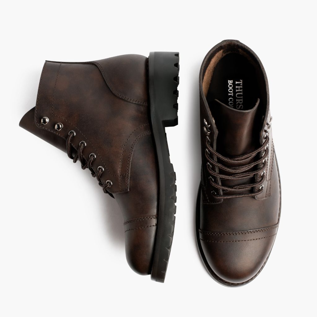 Men's Heritage Captain Boot In Brownstone Leather - Thursday