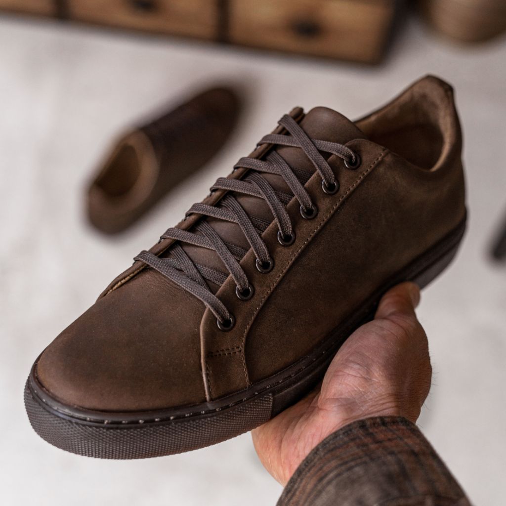 Men's Premier Leather Low Top Sneaker In Arizona Adobe Thursday