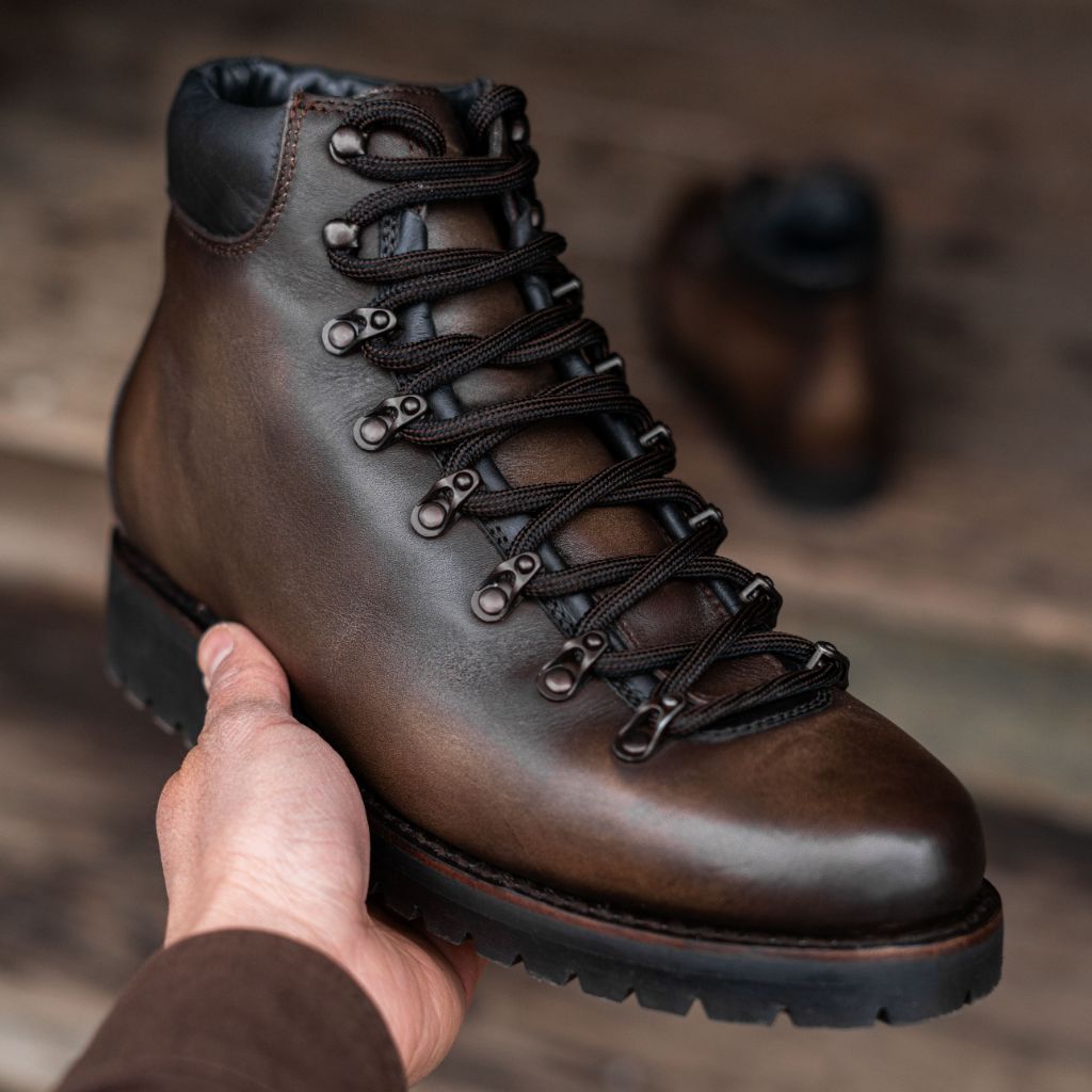 thursday boots commander tobacco Men's Commander Hiker Boot In Brown 'Jasper' Leather