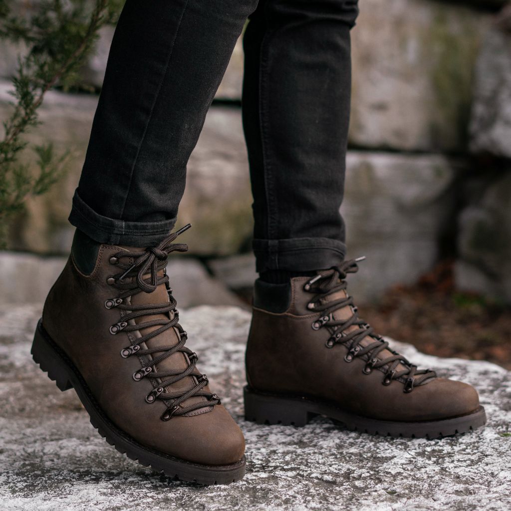 Grain Leather All Leather Hiking Boots Mens Moc Toe Boots Full-Grain Leather Work Boots For Men Durable Timeless Black /9105/E 40 Grain Leather All Leather Hiking Boots Mens Moc Toe Boots Full-Grain Leather Work Boots For Men Durable Timeless Black /9105/E 40
