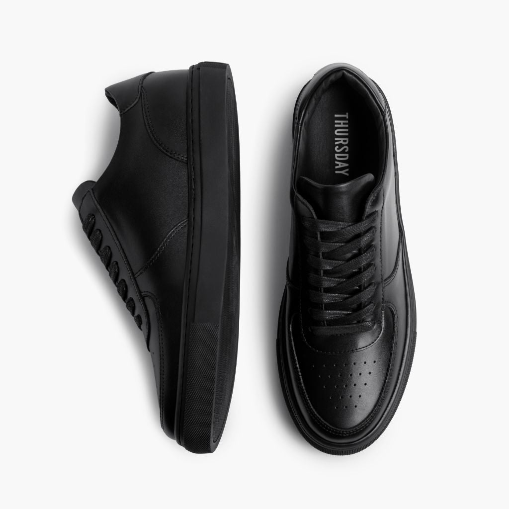 Men's Court Low Top Sneaker In Jet Black Leather