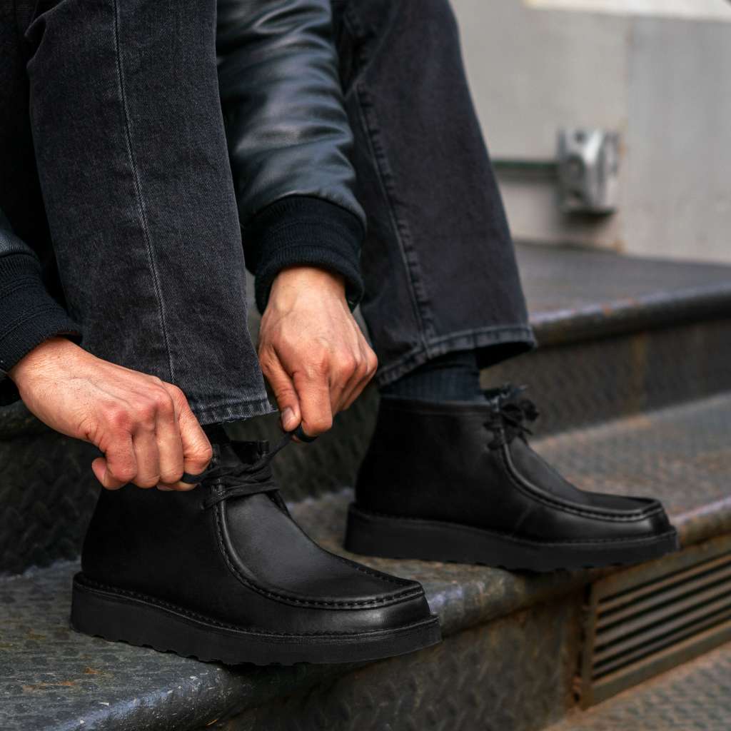 Men's Roadrunner Lace-Up Boot In Black Leather - Thursday Boot Company