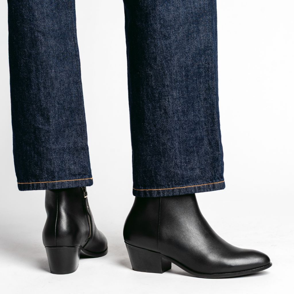 Women's Downtown Bootie In Black Leather