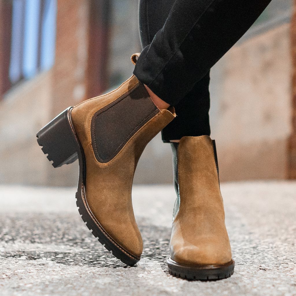 Women's Knockout High Heel Chelsea Boot In Chocolate Brown - Thursday