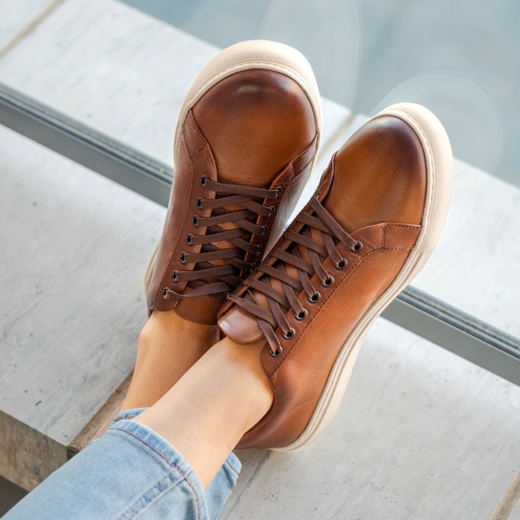 Thursday Boot Company Women's Tan Leather Premier Low Top Size 12