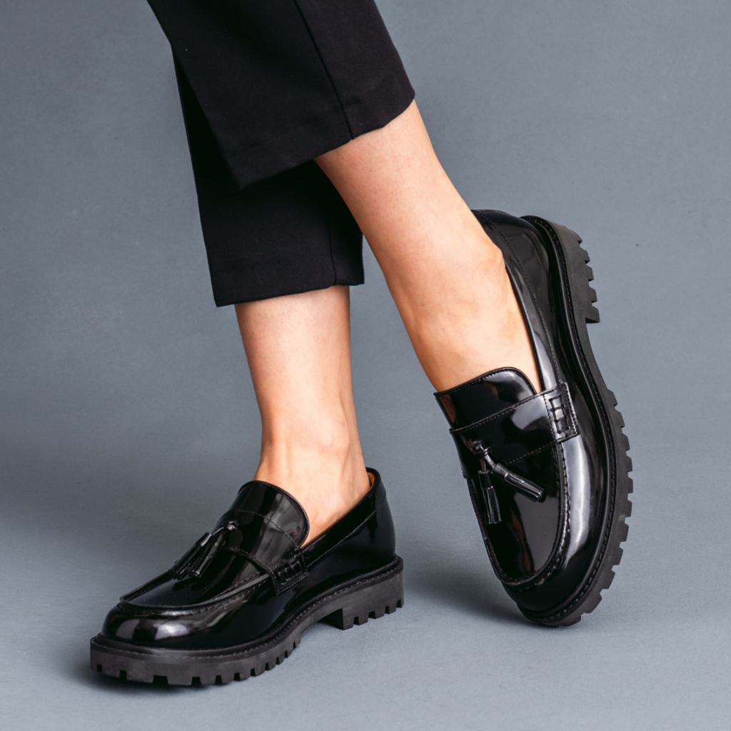 Women's Tassel Penny Loafer In Black Leather - Thursday