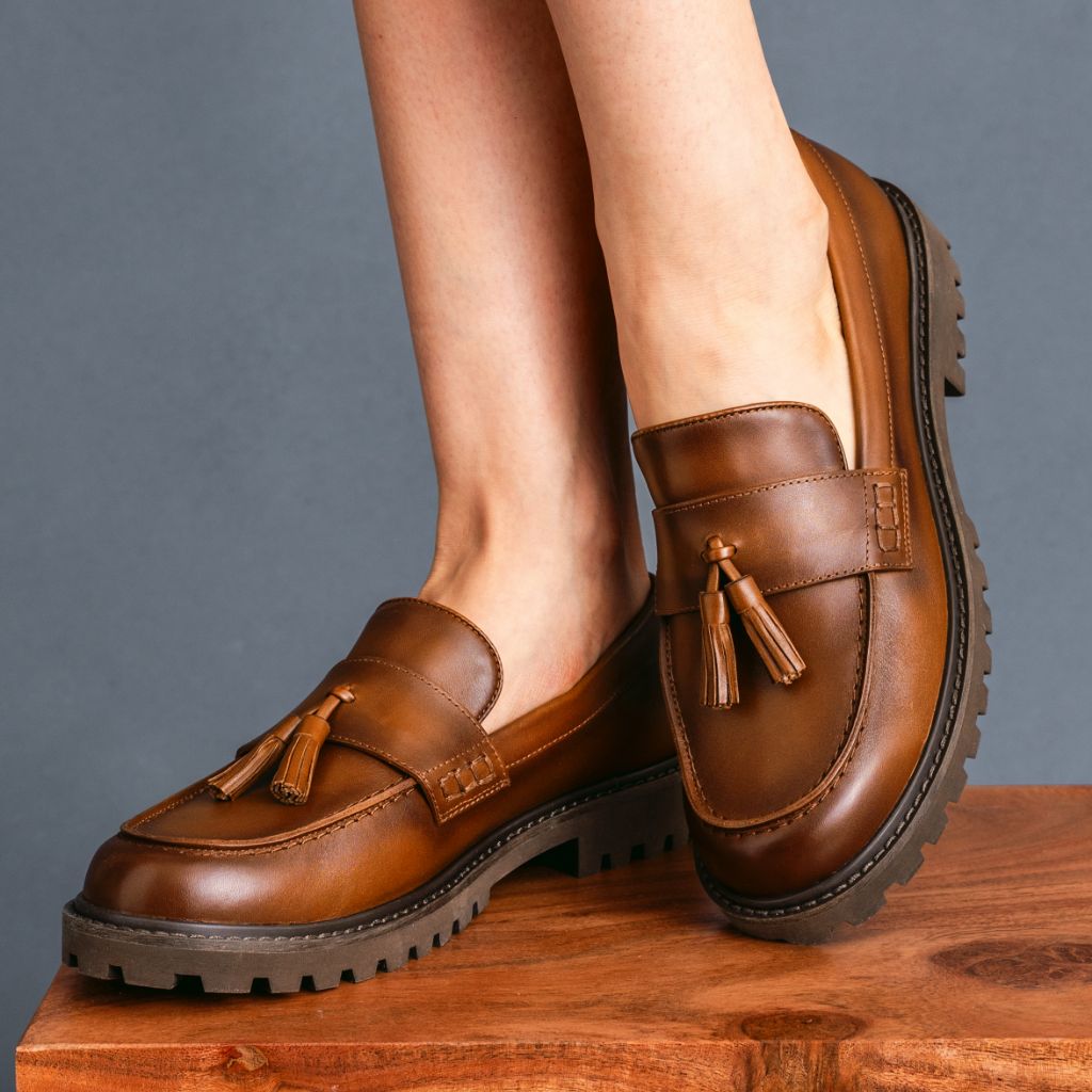 Women's Tassel Penny Loafer In Tan 'Toffee' Leather - Thursday