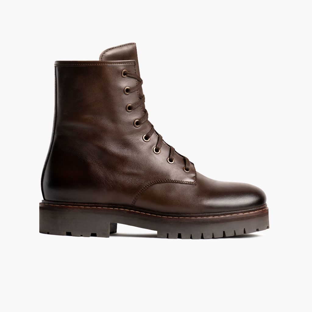 Short brown shop combat boots