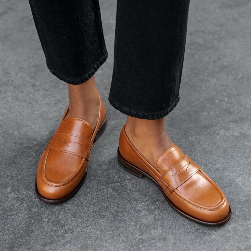 Women's Dress Penny Loafer In Tan 