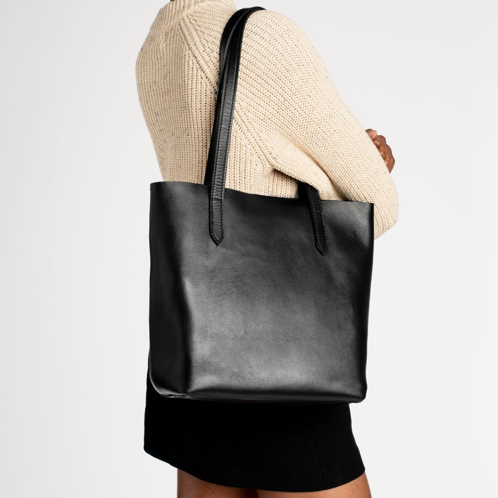 トートバッグ   Woman Tote bags Black K60K612774 0GJ Leather Tote Bag With Pouch - Black Black | NYDJ