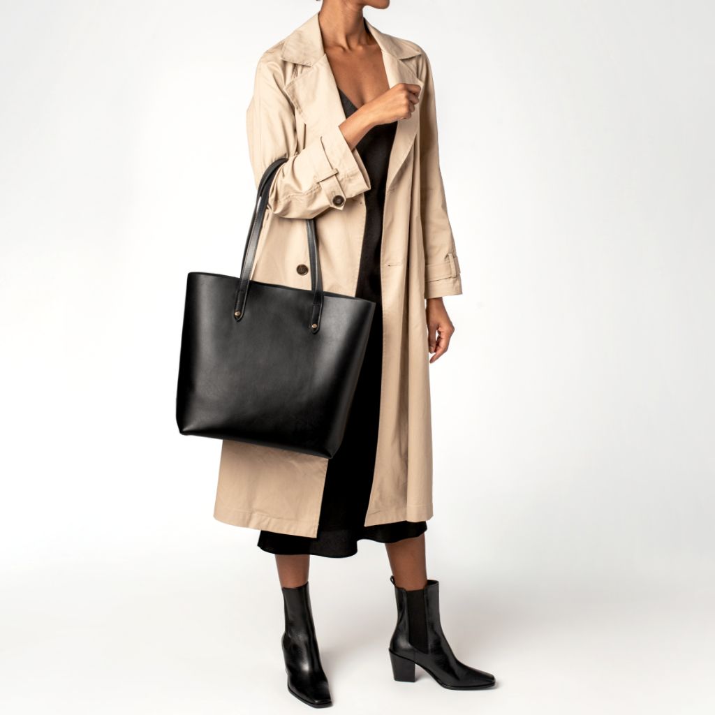 バッグ・カバンその他 GOLDEN  DELUXE BRAND 24/7 leather tote bag BLACK 24/7 Bag in black leather with adjustable handles