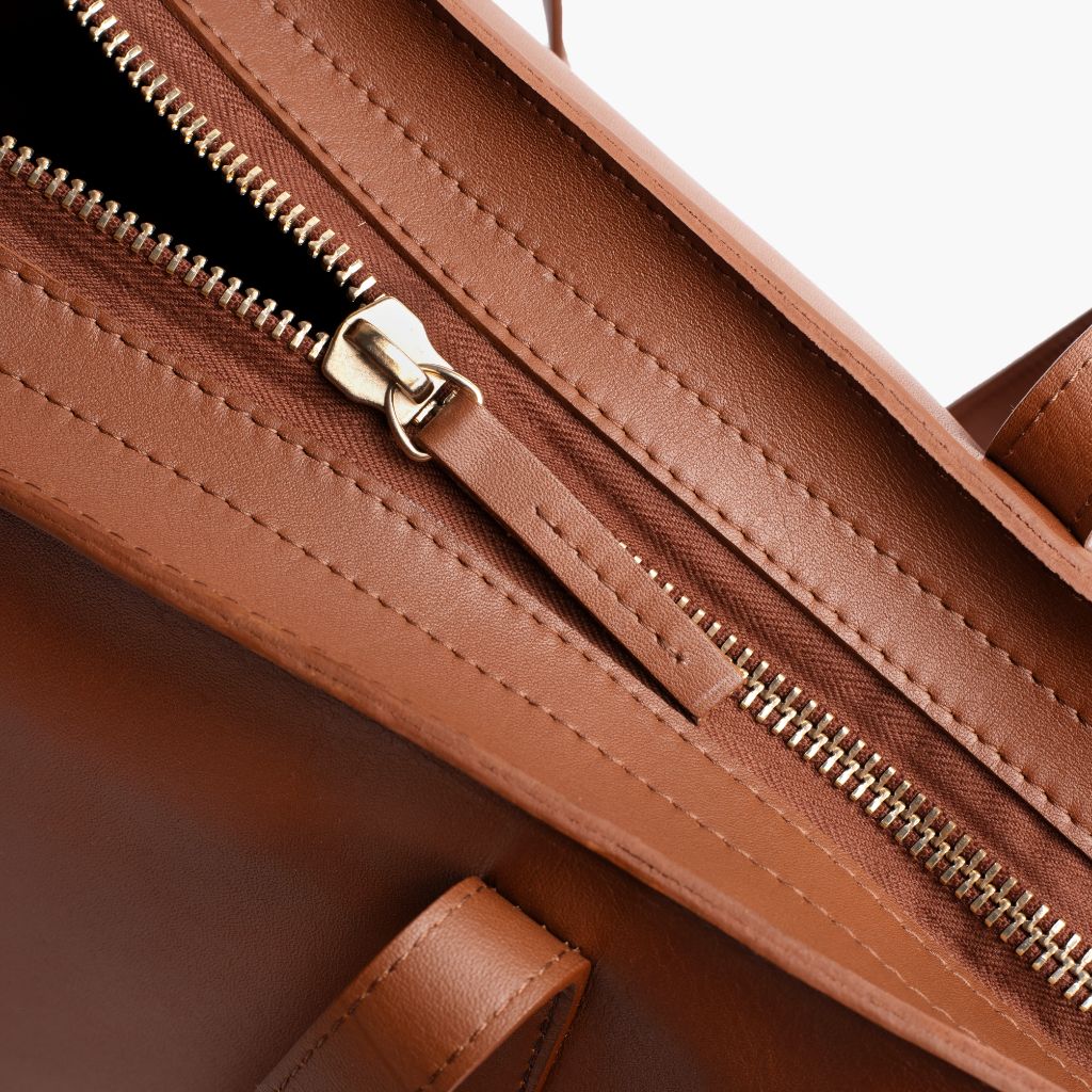Women's Small Leather Zipper Tote Bag In Cuero – Thursday