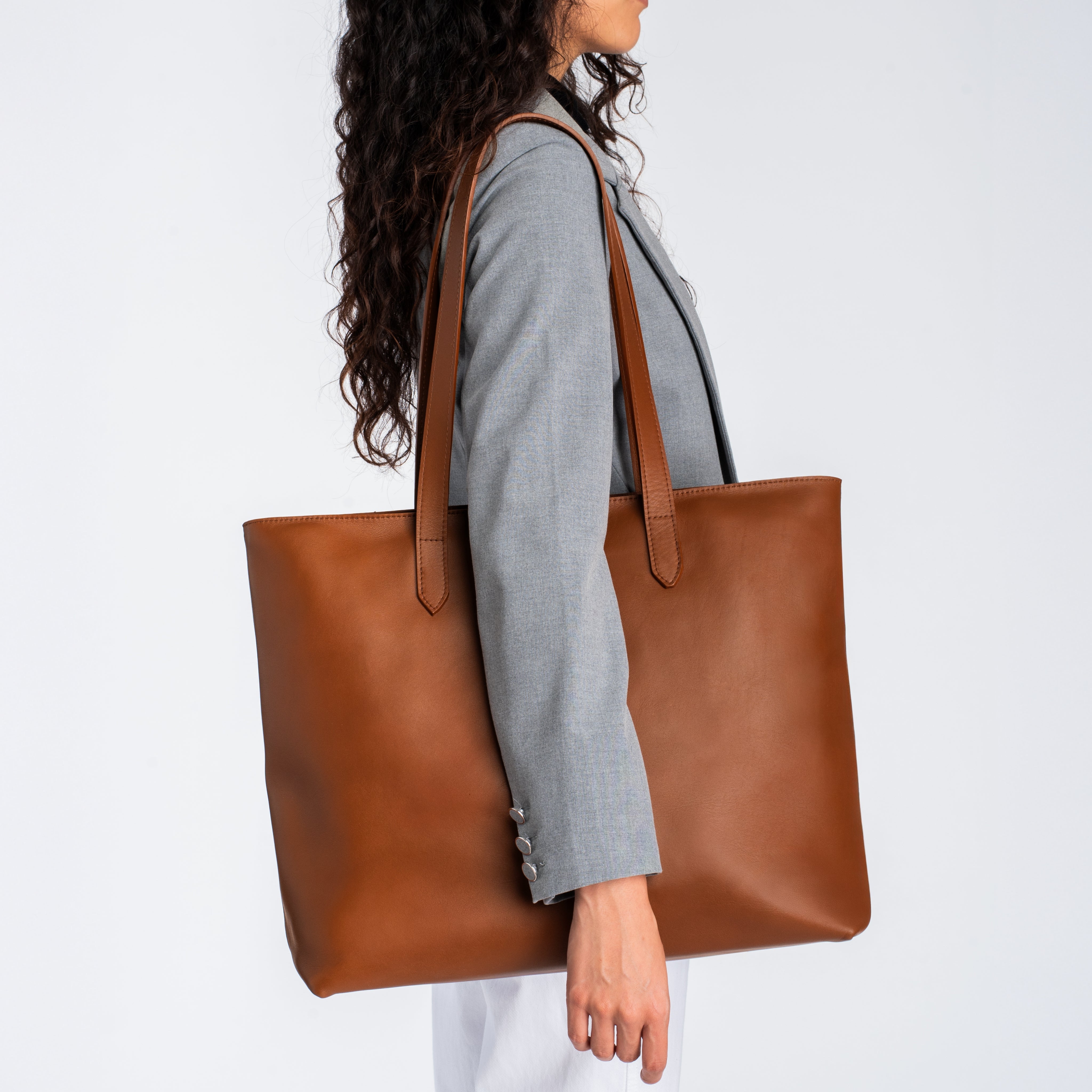 Women's Extra Large Leather Zipper Tote Bag In Cuero – Thursday