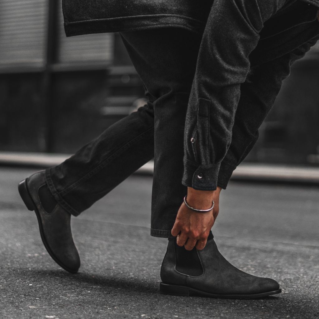 Men's Cavalier Chelsea Boot In Shadow Grey Suede - Thursday