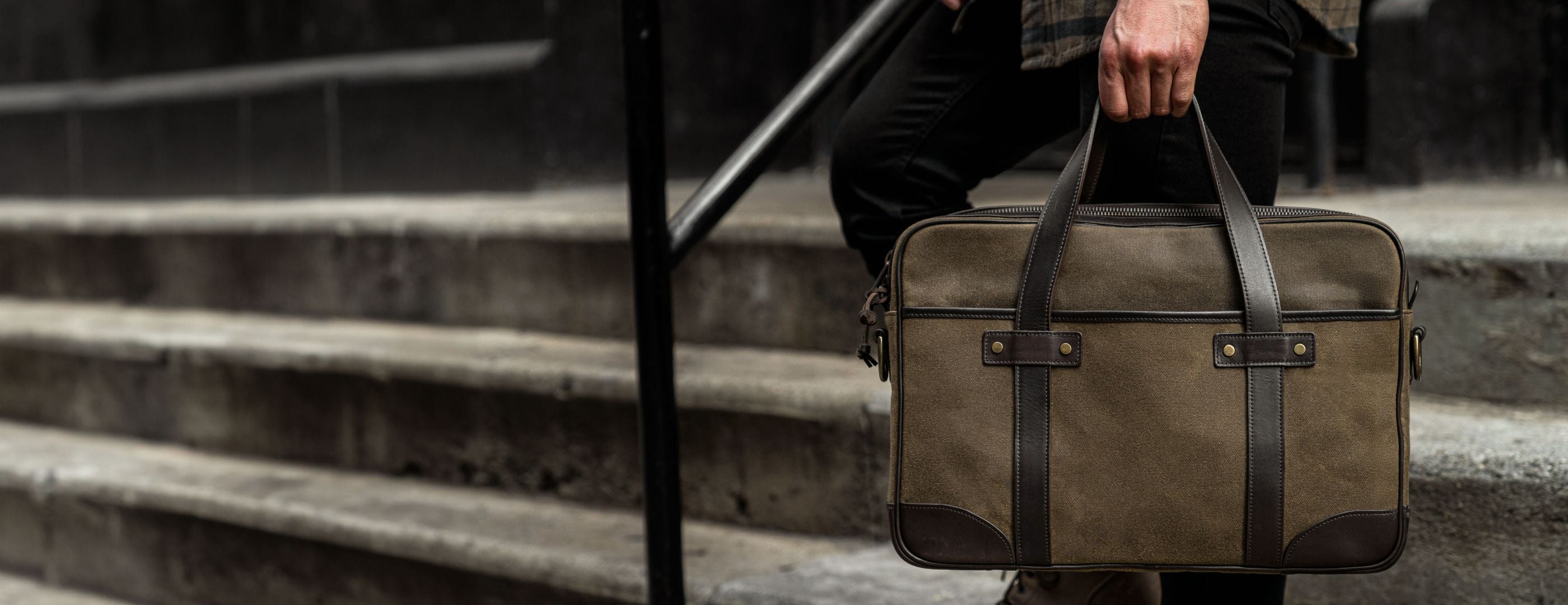 Commute Bag Men's Commuter Messenger Bag in Brown 'Tobacco' Canvas - Thursday
