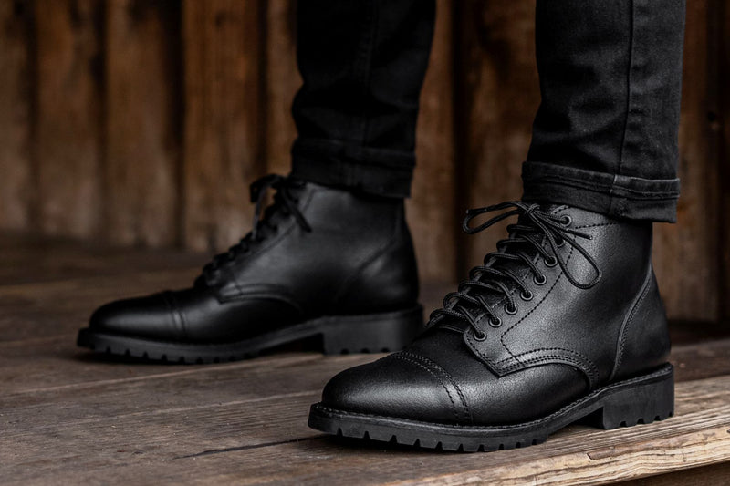 Men's Vanguard Lace-Up Boot In Black Roughout Leather - Thursday