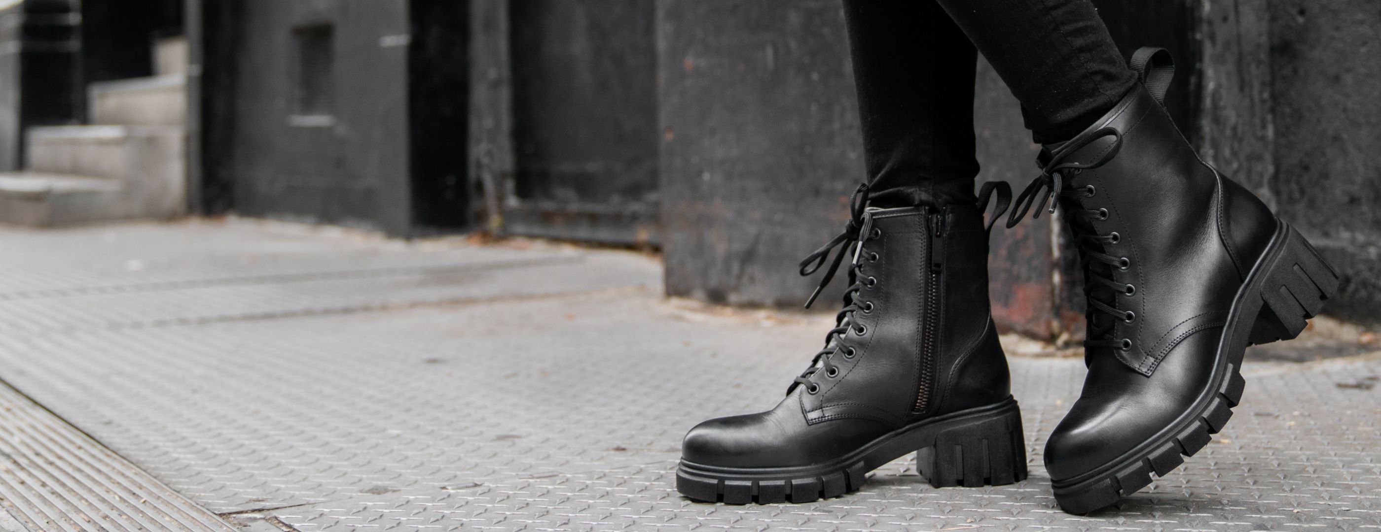 Women's Coda High Heel Zip-Up Boot In Black Cherry Leather - Thursday