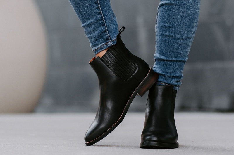 Women's Dreamer Chelsea Boot In Black Leather - Thursday Boot Company