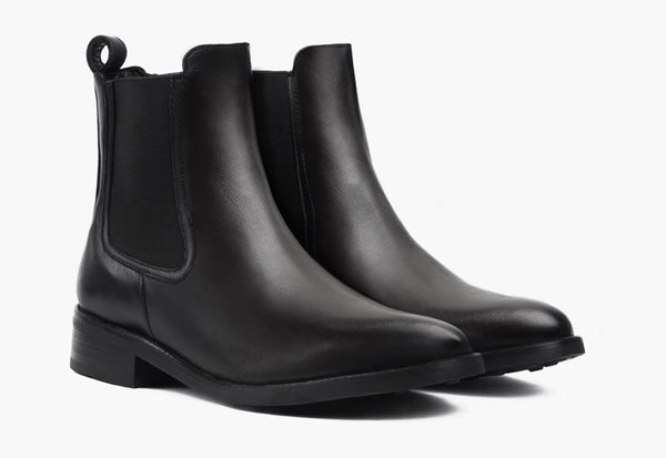 Women's Duchess Chelsea Boot In Black Leather - Thursday Company