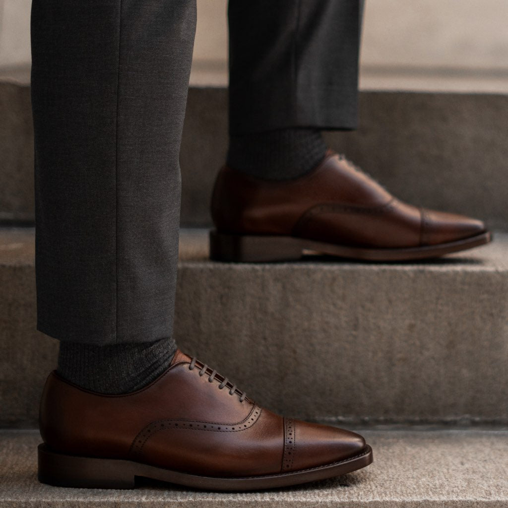 Men's Executive Cap Toe Dress Shoe In Black Leather - Thursday