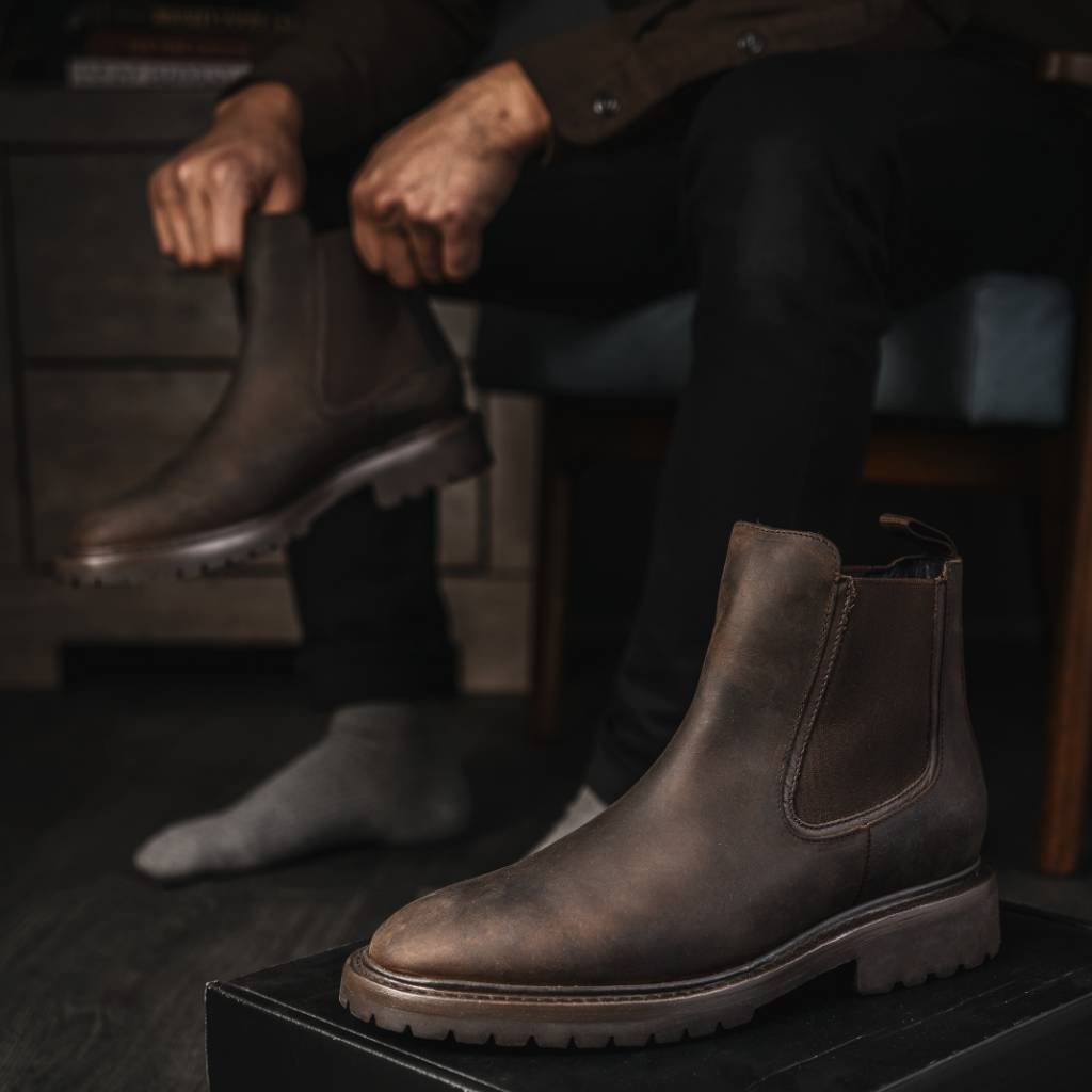 Men's Legend Chelsea Boot In Tobacco Leather
