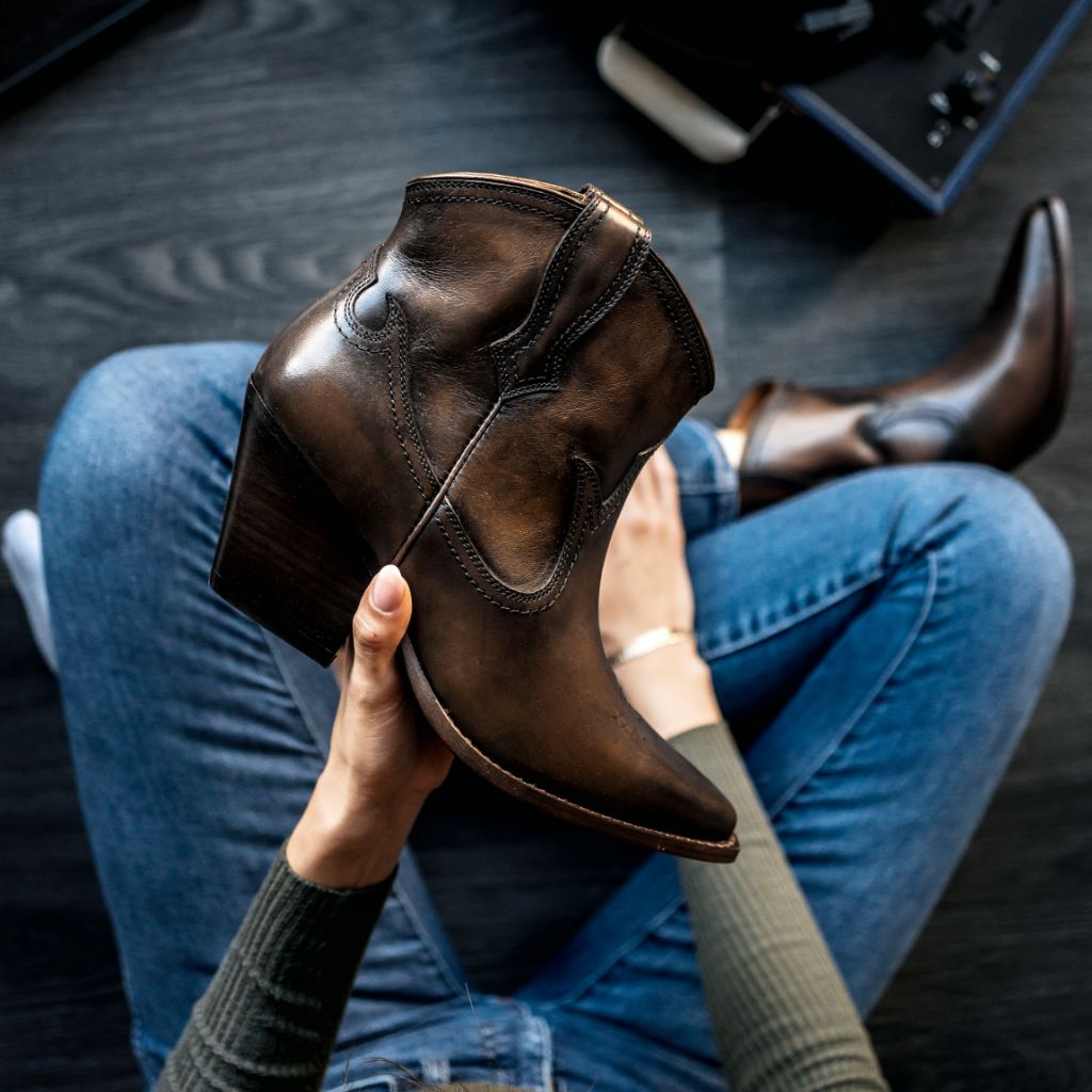 Hondourous 2024 Western Boots Womens 37 Brown Leather Heeled Almond Toe NWB