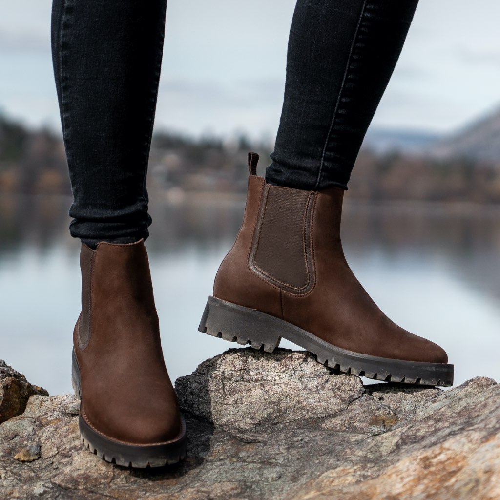 thursday boots legend tobacco Boot Company The Brown Men's 12 gusseted tongues Women's Legend Chelsea Boot In