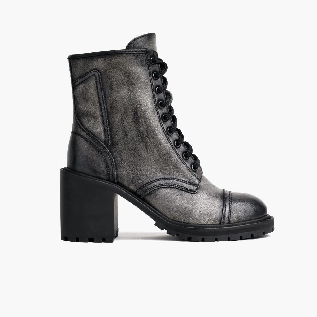 Thursday Boot Company Women's Distressed Grey Leather Rebel Lace-Up Size 9