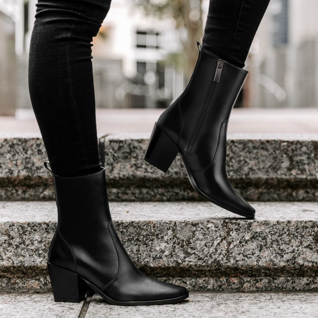 C'est Dior Heeled Ankle Boot Black Patent Calfskin | DIOR
